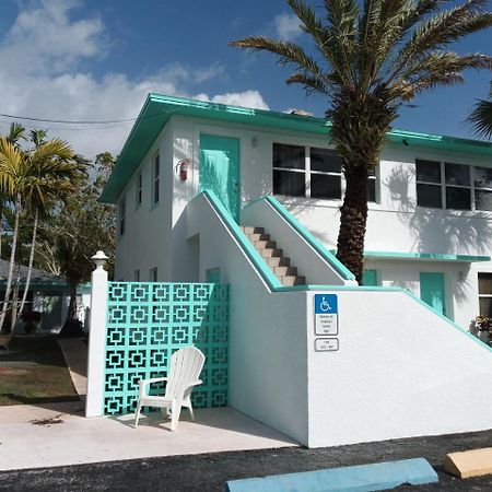 Swashbuckler Motel Treasure Island Екстериор снимка